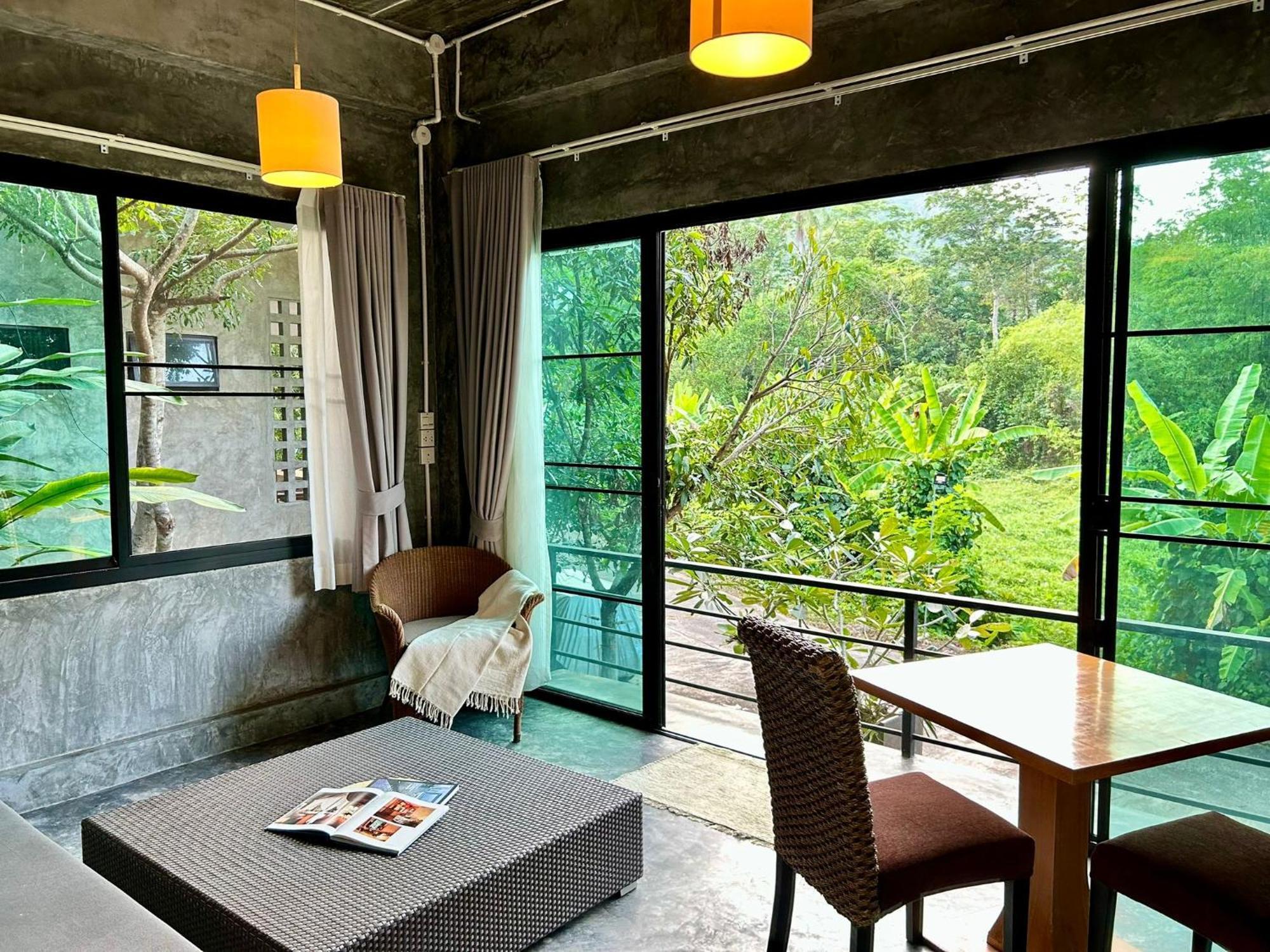 Phuchada Residence Nai Yang Beach Exteriör bild